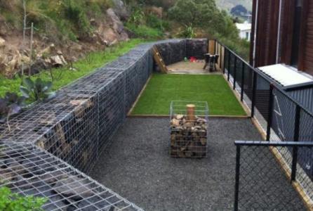 Small gabion wall